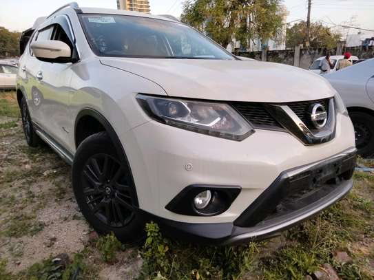 Nissan x-trail ( hybrid) for sale in kenya image 5