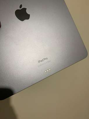 12.9” iPad Pro 6th Gen(Wi-Fi) 512GB image 4