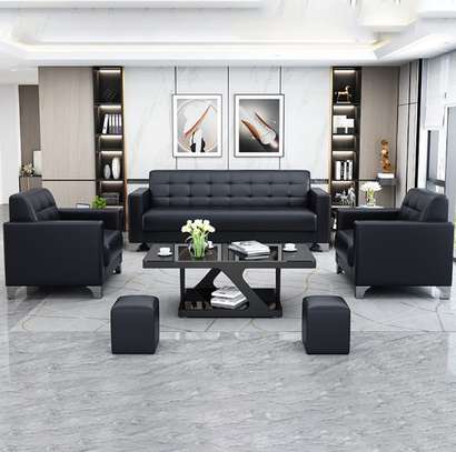Office Sofa: 5-Seater Leater Office Sofa image 1