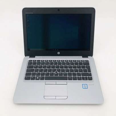 HP Refurbished Elitebook 820 G3 , Corei5, 8GB/256SSD image 2