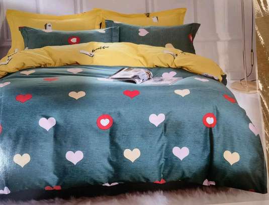 Binded duvet with 
•1bedsheet 
•2 pillowcases 6*6 image 1
