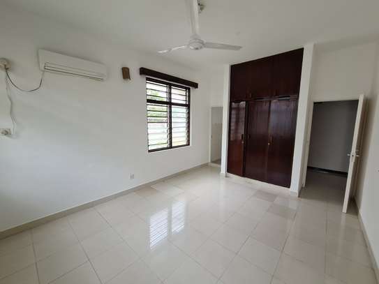 2 Bed Apartment with En Suite in Nyali Area image 11