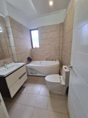 4 Bed Apartment with Swimming Pool in Lavington image 3