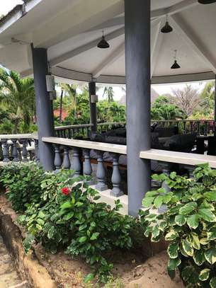5 Bed Villa with En Suite in Malindi image 31