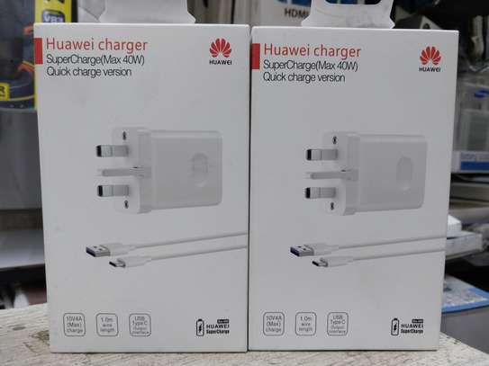 HUAWEI SuperCharge Wall Charger With USB Type-C Cable image 3