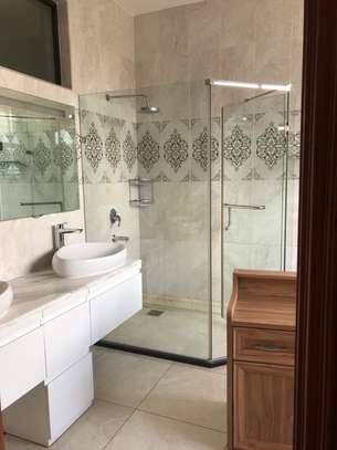 4 Bed Apartment with En Suite in Westlands Area image 19