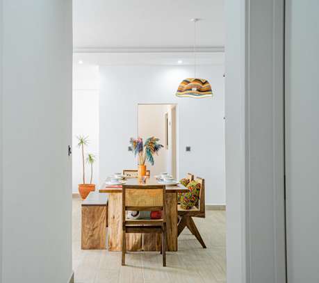 Serviced 2 Bed Apartment with En Suite at Riverside Drive image 6
