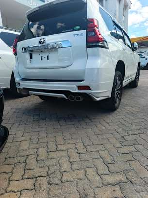 Toyota land cruiser Prado TZG image 8