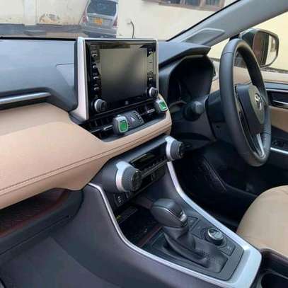 2021 Toyota RAV4 hybrid image 5