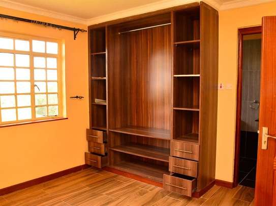 5 Bed Townhouse  in Syokimau image 9