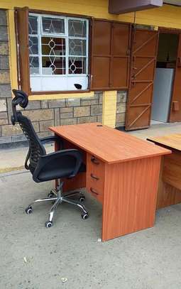 Office computer desk with a headrest chair image 1