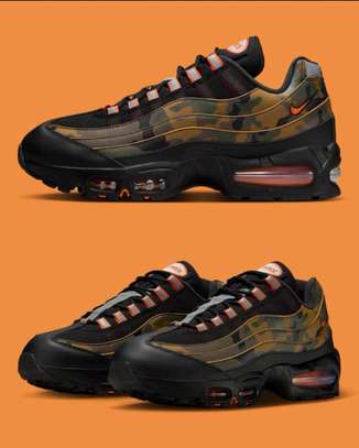 *Nike Air Max 95 OG 'Green Camo'* image 2