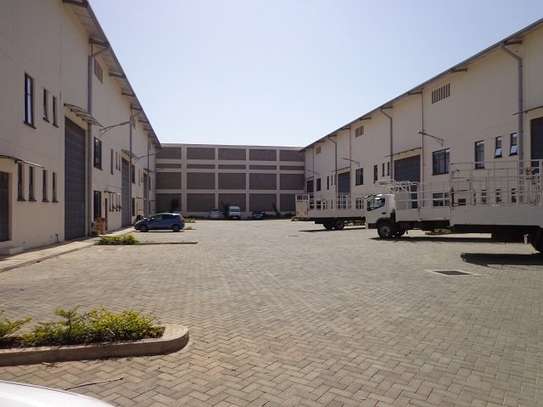 11,500 ft² Warehouse with Aircon in Mombasa Road image 8