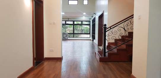 5 Bed Townhouse with En Suite at Soraya Drive image 13