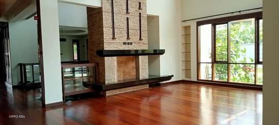 4 Bed Townhouse with En Suite in Runda image 30