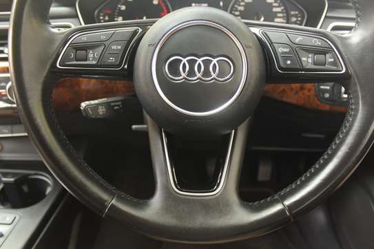 Audi A4 image 13