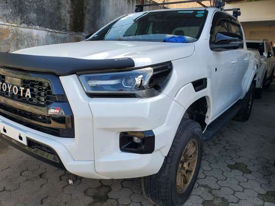 Toyota pick-up GR sport image 9