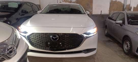 Mazda 3 Skyactive G (petrol) 2019 image 1