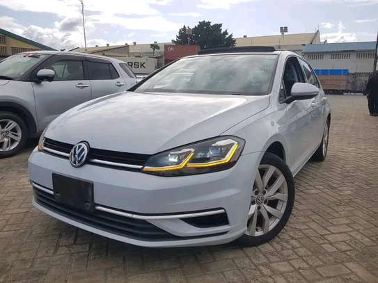 Volkswagen Golf TSI sunroof 2018 image 2