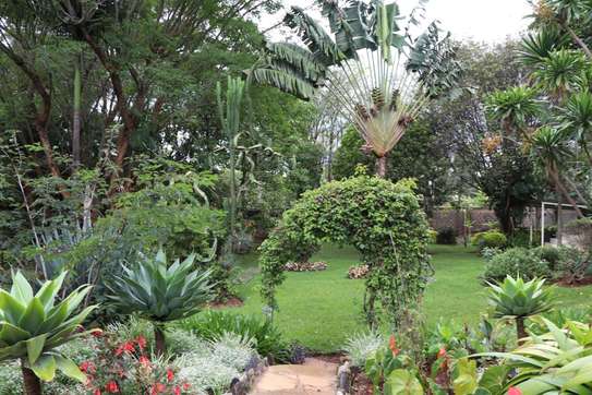 4 Bed House with Garden in Gigiri image 3