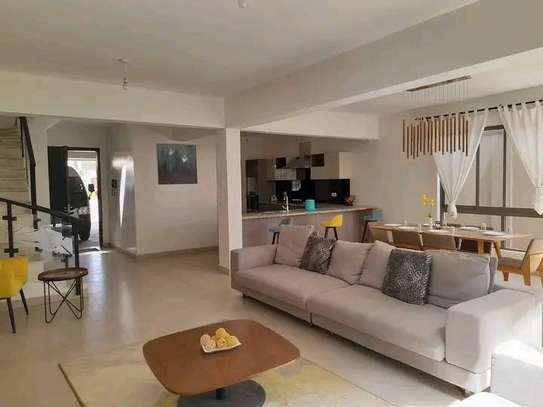 4 bedroom plus dsq townhouse for rent in Syokimau image 2