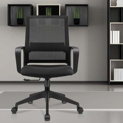 Captain Mesh Task Desk Chair image 1