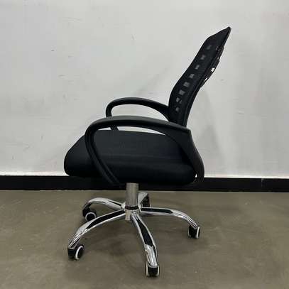 Ergonomic Mesh Swivel Chair for Home & Office image 2