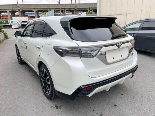 TOYOTA HARRIER (we accept hire purchase) image 1