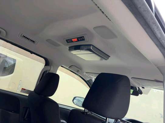 Toyota Voxy  hybrid 2018 2wd image 8