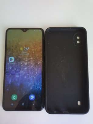 Samsung galaxy A10 image 3