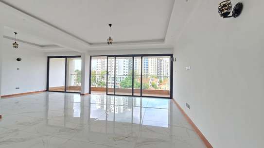 3 Bed Apartment with En Suite in Lavington image 37