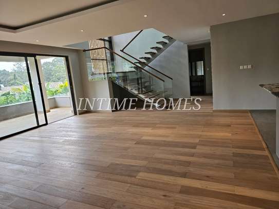 4 Bed House with En Suite in Spring Valley image 18
