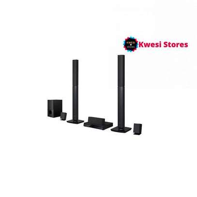 LG LHD647 1000W 5.1Ch DVD Home Theatre System image 1