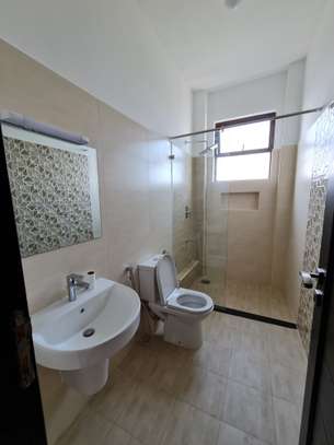 3 Bed Apartment with En Suite in Nyali Area image 18