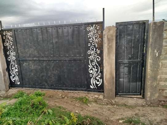 Sliding gates image 12