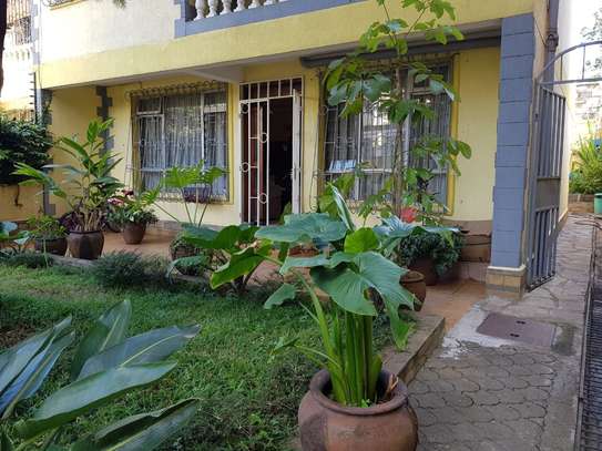 4 Bed House with En Suite in Kilimani image 3
