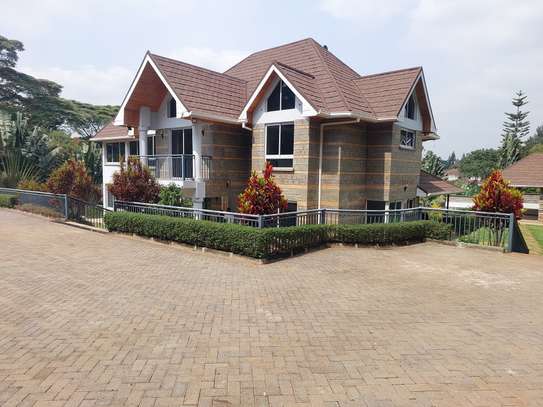 5 Bed House with En Suite at Redhil Road image 3