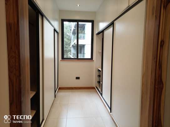 4 Bed Apartment with En Suite at Off Peponi Rd image 9