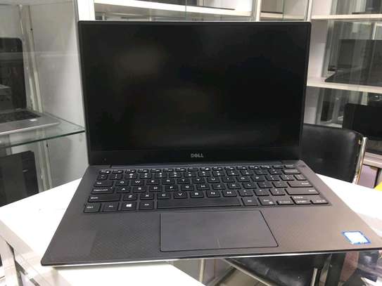 Dell XPS 9360 image 4