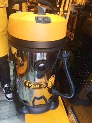 20 litres ingco vacuum cleaner image 1