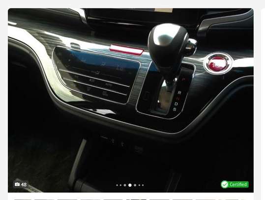 Honda Odyssey 8 seater image 5