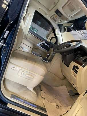 Landcruiser V8 SAHARA image 7