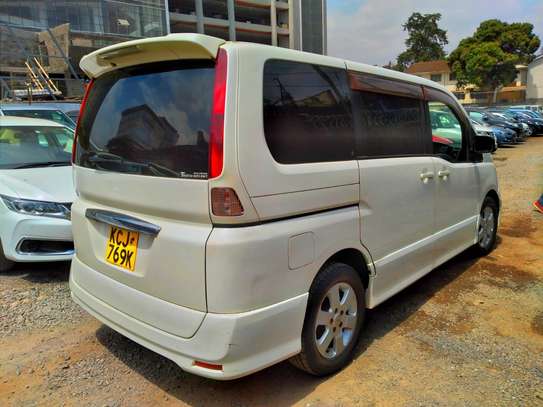 Nissan Serena 2010 Good Condition For Sale!! image 7