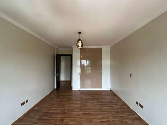 4 Bed Apartment with En Suite at Kilimani image 5