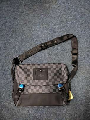 Genuine Grey Quality Leather Designers Funny Pack Money Bag Sling Bag*
Assortment: one size
_Ksh.2500_ image 1