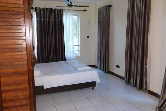 Serviced 2 Bed Apartment with En Suite in Bamburi image 8