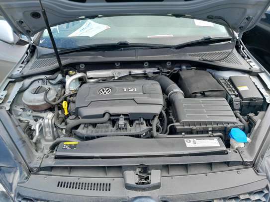 Volkswagen Gold variant Alltrack 2017 image 8