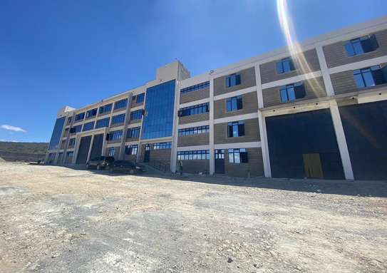 10,000 ft² Warehouse with Parking in Athi River image 4