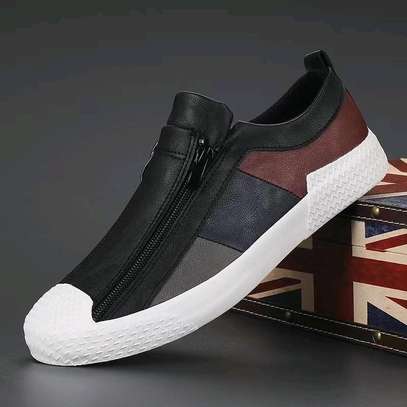 Smart casual sneakers image 1