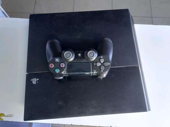 PS 4 image 1